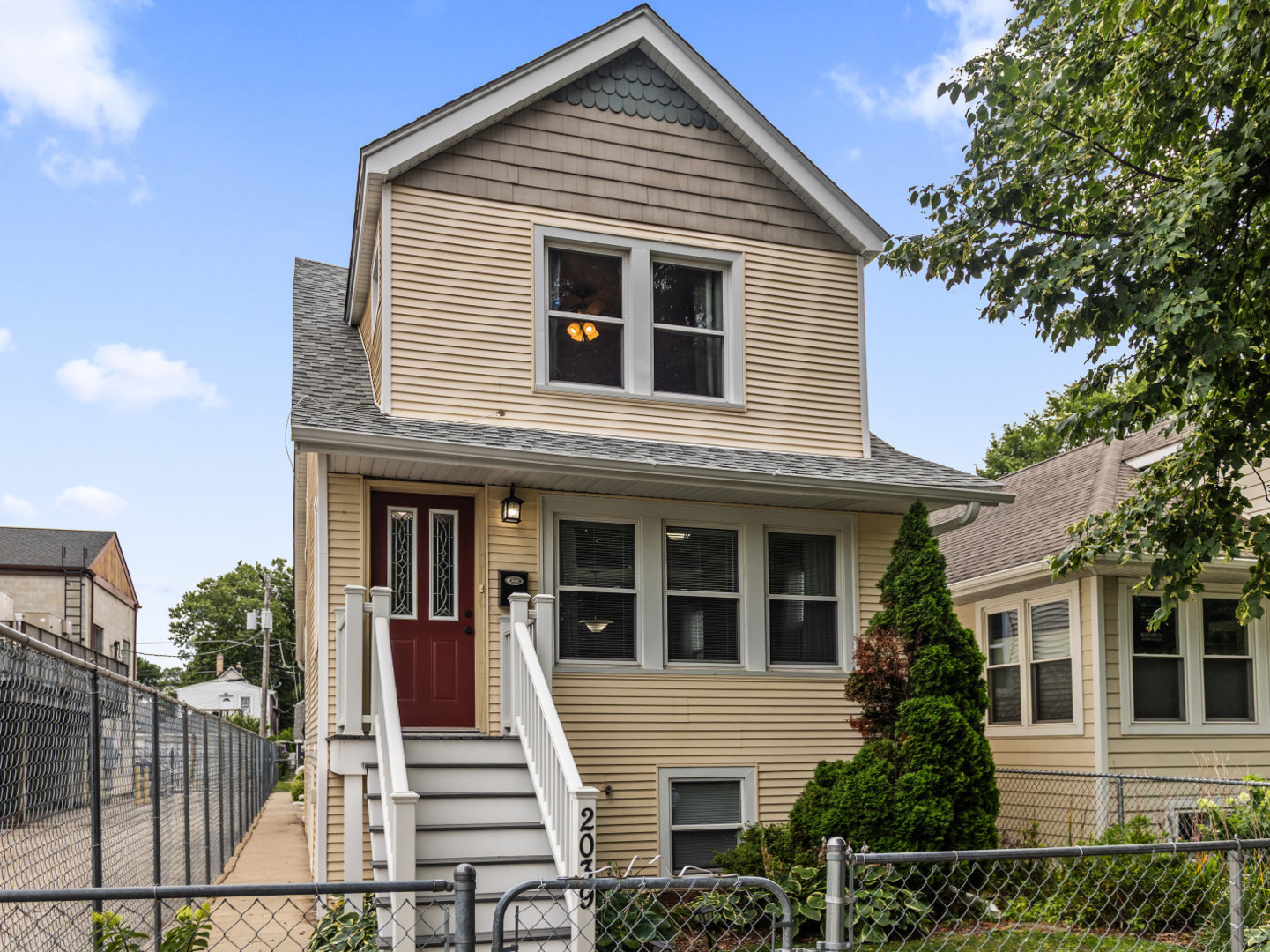 2039 Brown Avenue Property Photo 1