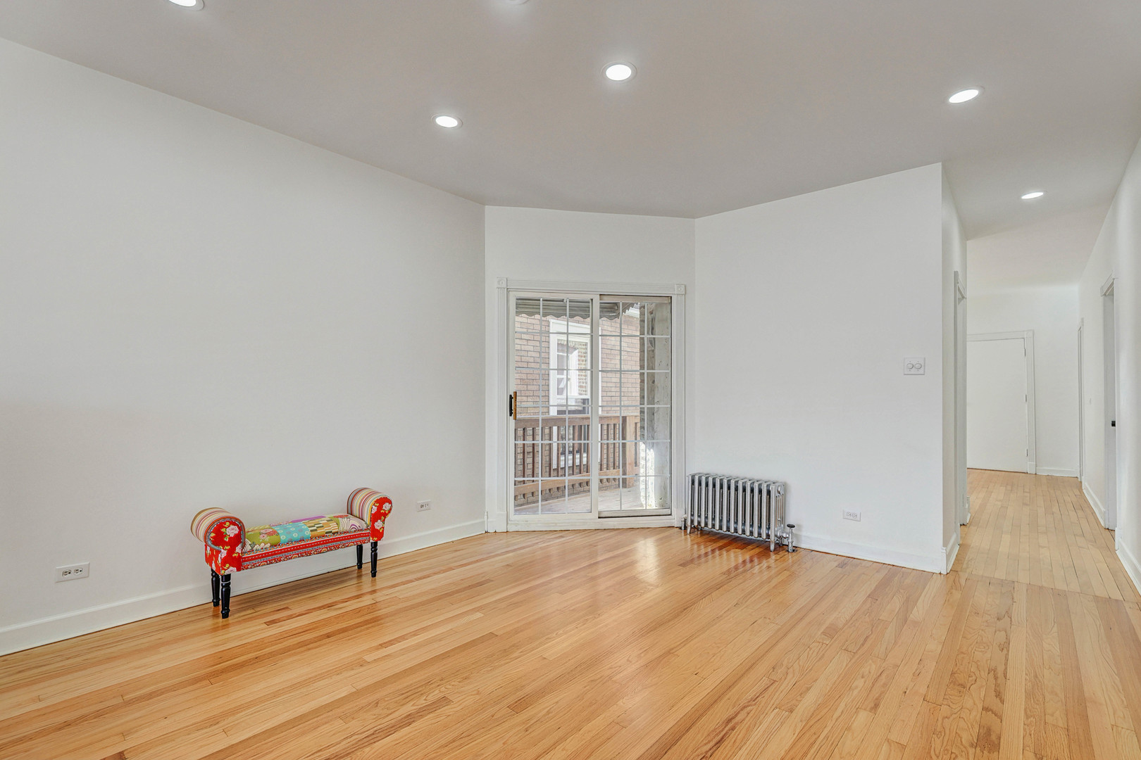 2016 N Kilbourn Avenue Property Photo 19