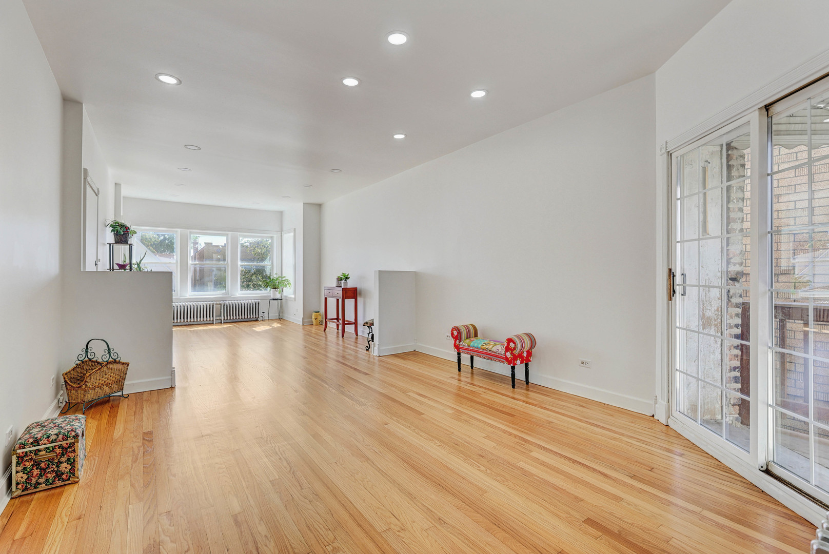 2016 N Kilbourn Avenue Property Photo 20