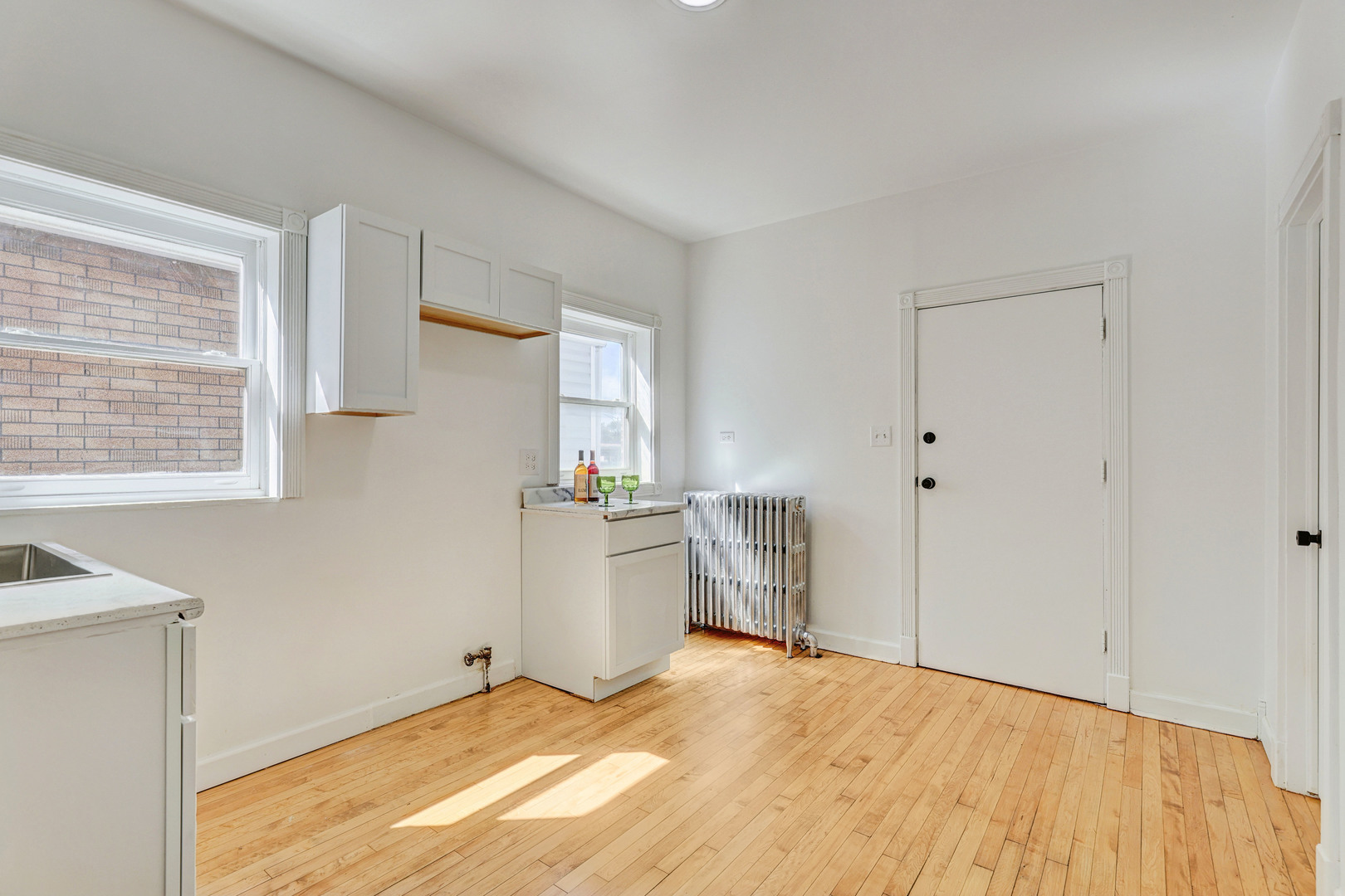 2016 N Kilbourn Avenue Property Photo 23