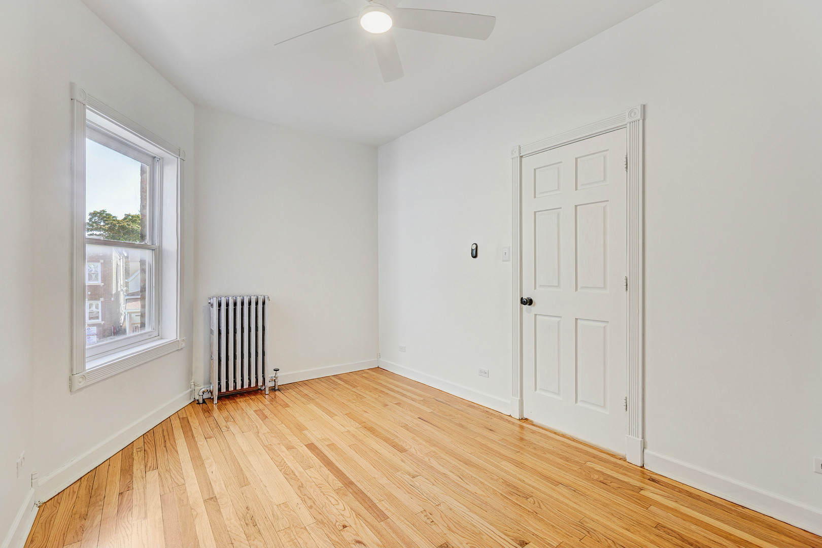 2016 N Kilbourn Avenue Property Photo 25