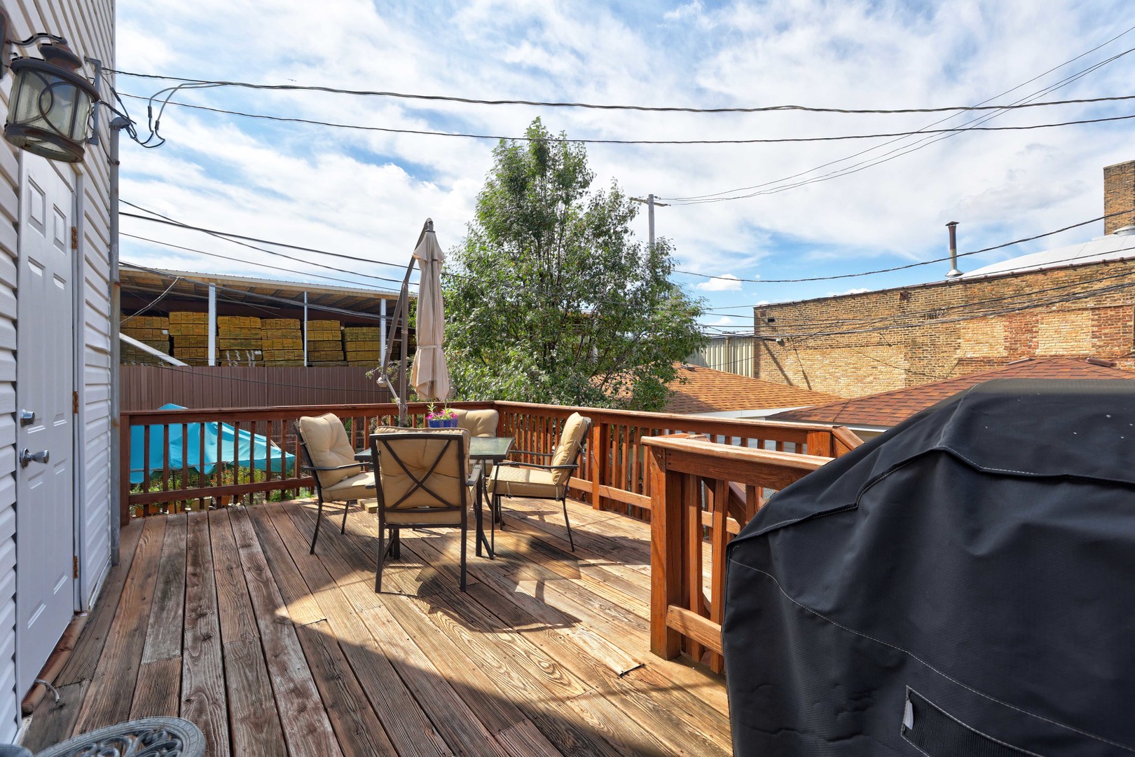 2016 N Kilbourn Avenue Property Photo 38