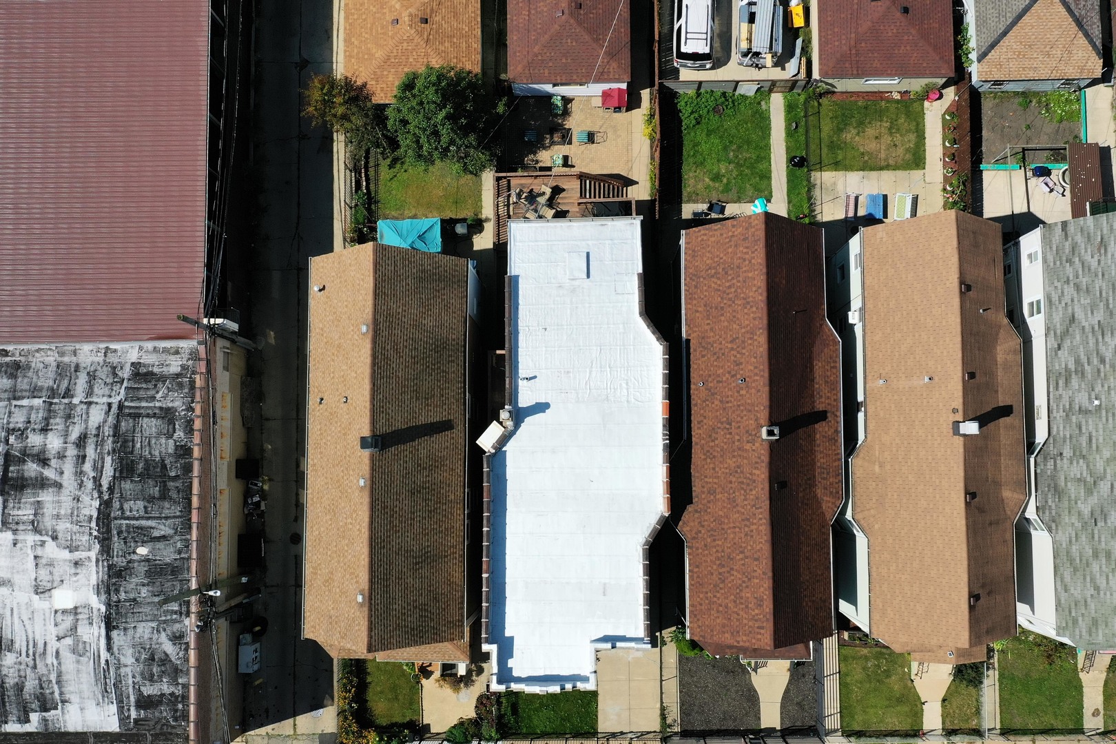 2016 N Kilbourn Avenue Property Photo 41