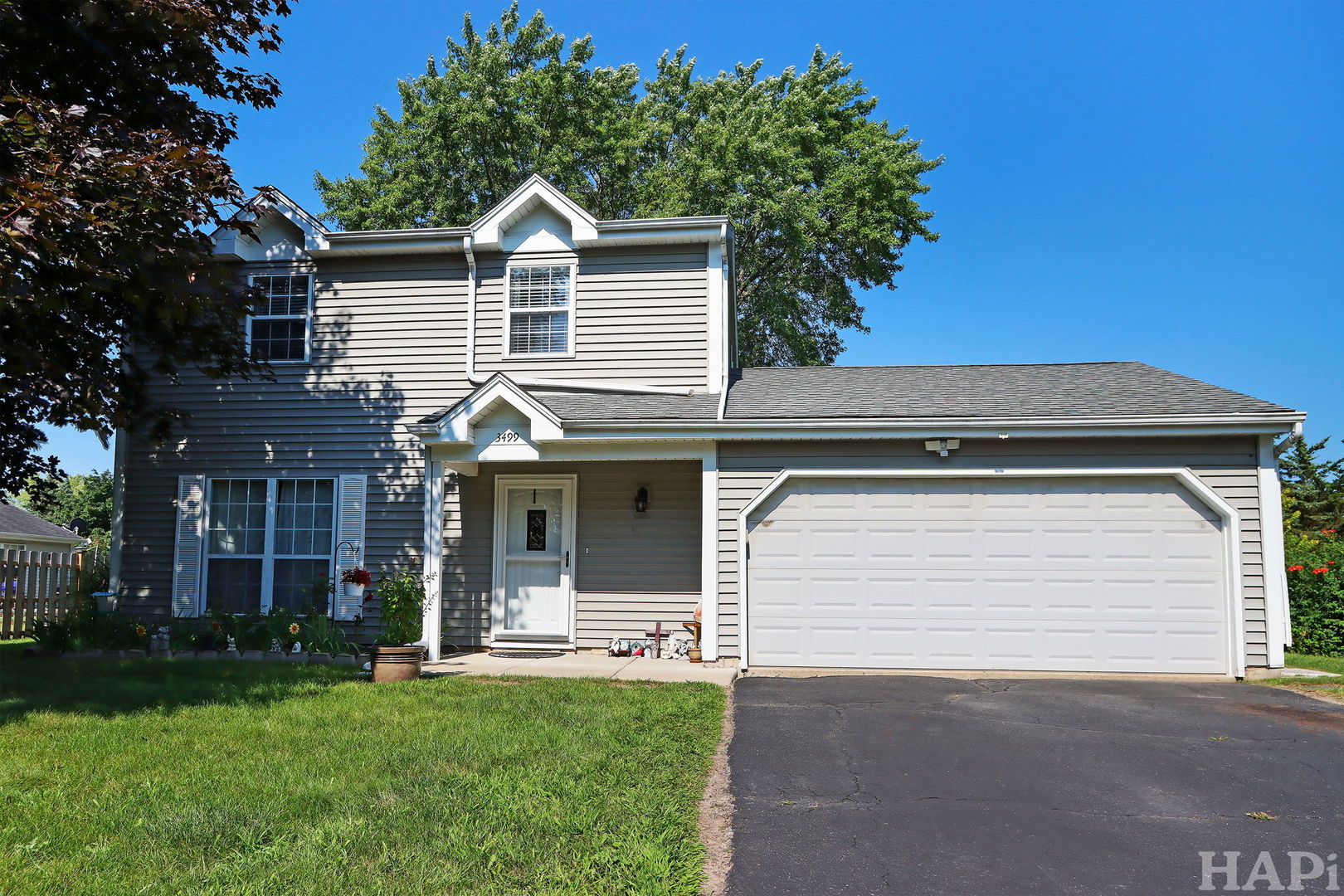 3499 Plymouth Ln Property Photo 1