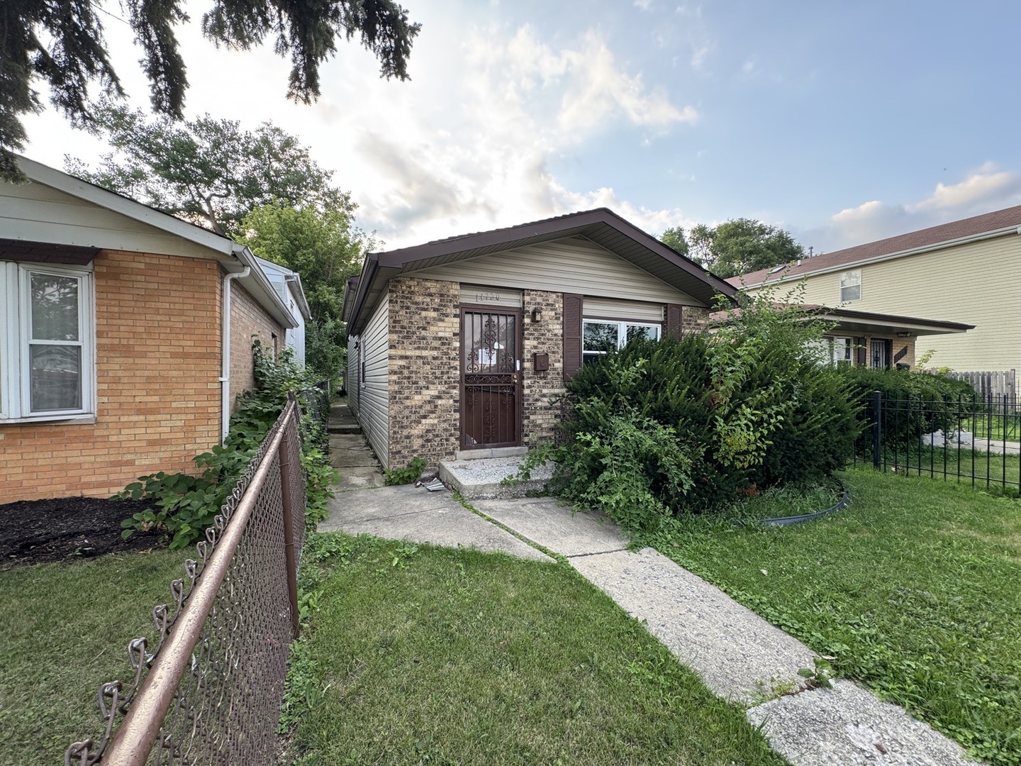 11720 S Watkins Avenue Property Photo 1