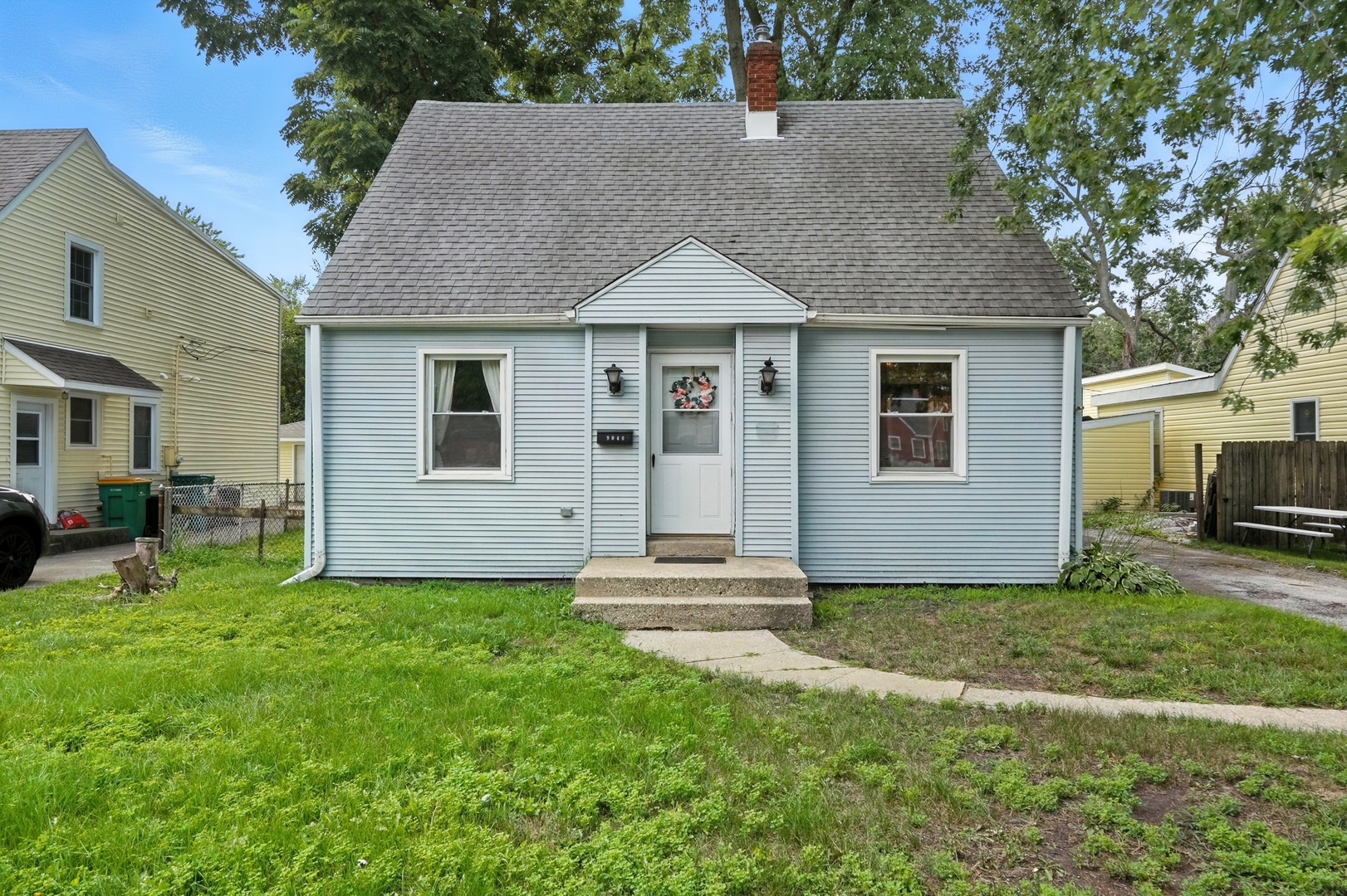 9040 W Delaware Parkway Property Photo 1