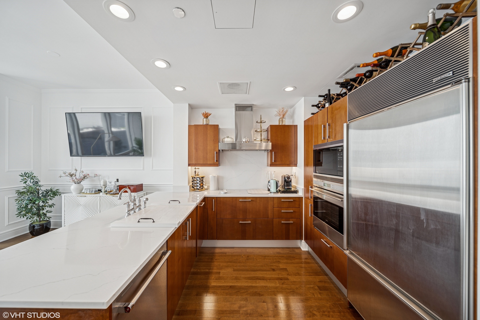 401 N Wabash Avenue 52c Property Photo 4