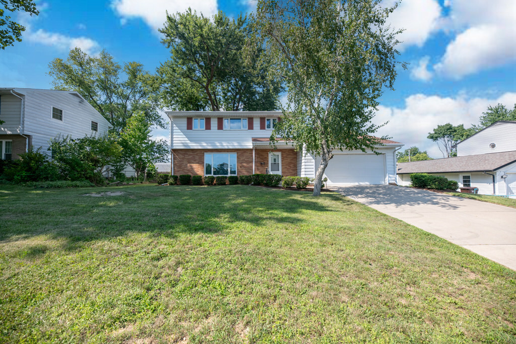 2301 W Wagner Ln