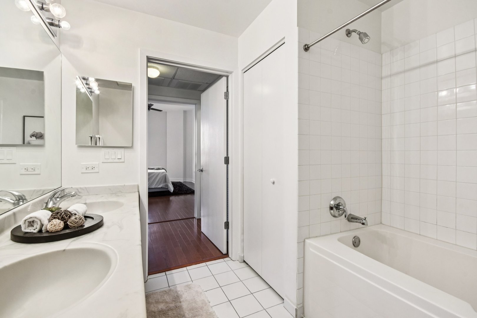 6000 N Cicero Avenue 410 Property Photo 19