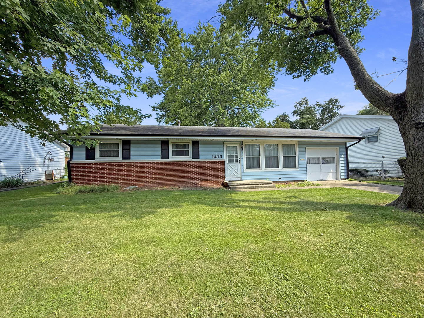 1413 Gates Drive Property Photo 1