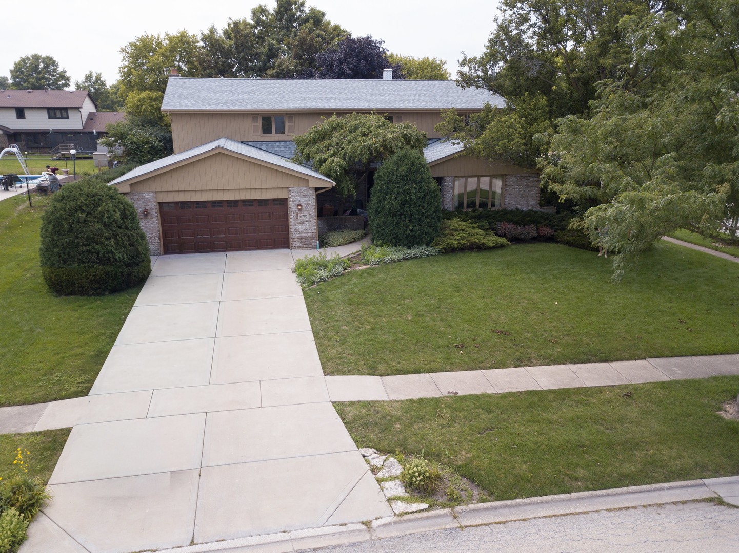 6710 Wedgewood Lane Property Photo 1