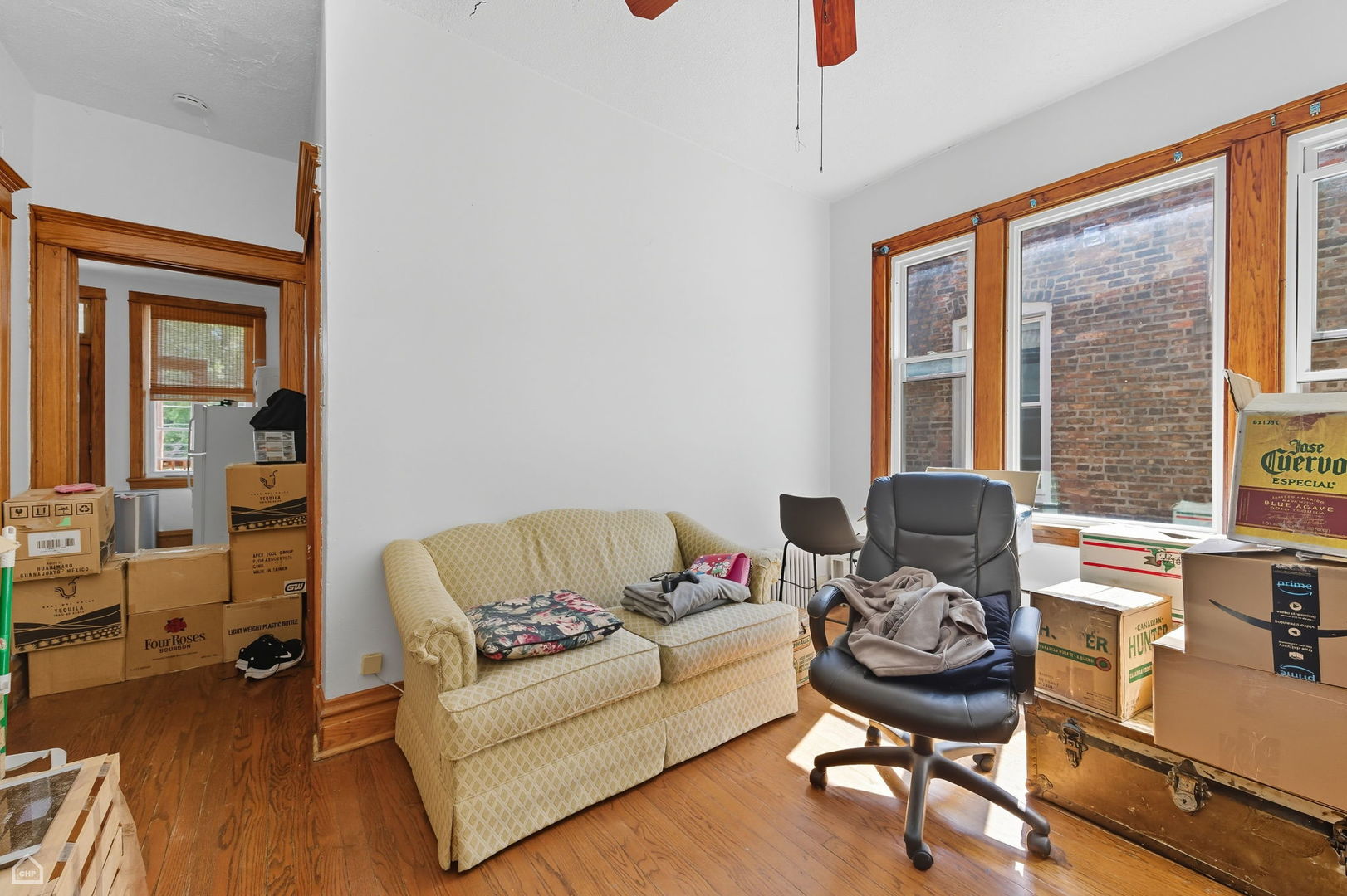 2337 N Sawyer Avenue Property Photo 22