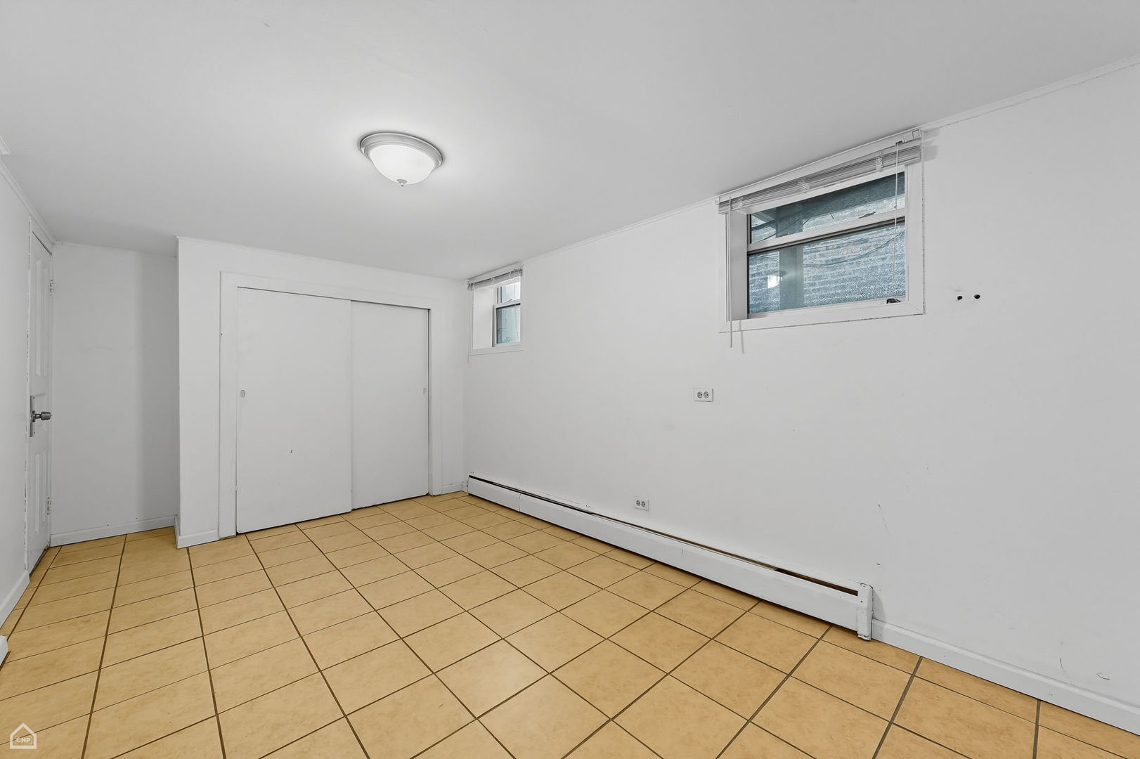 2337 N Sawyer Avenue Property Photo 35