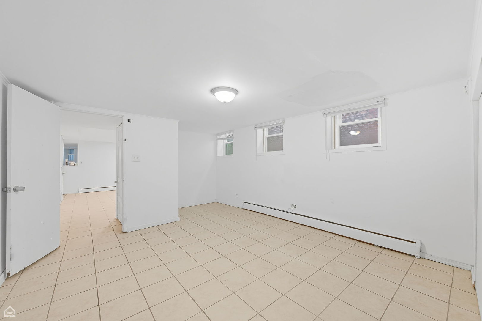 2337 N Sawyer Avenue Property Photo 36