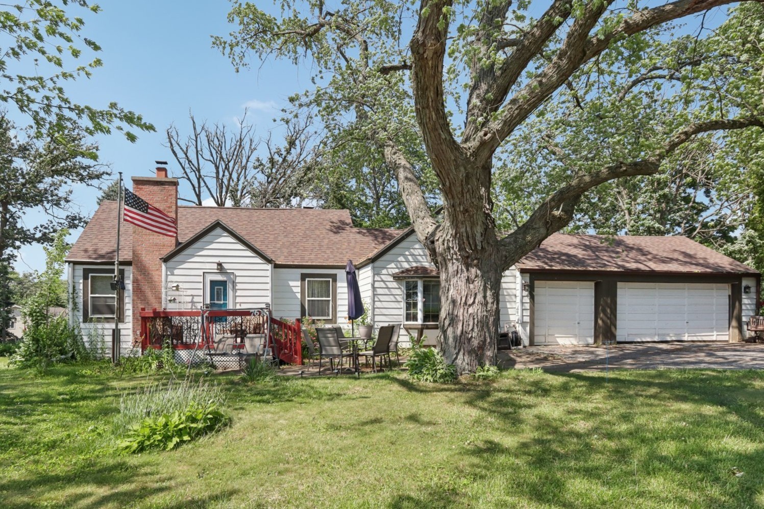 7616 Orchard Road Property Photo 1