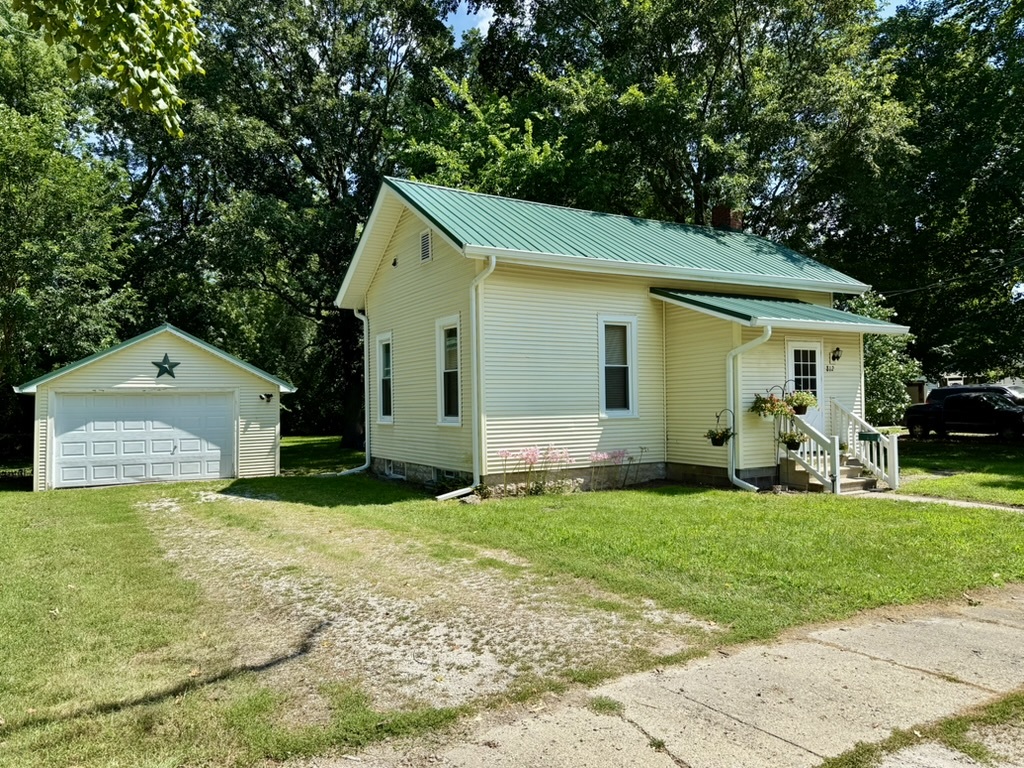 812 Eddy Street Property Photo 1