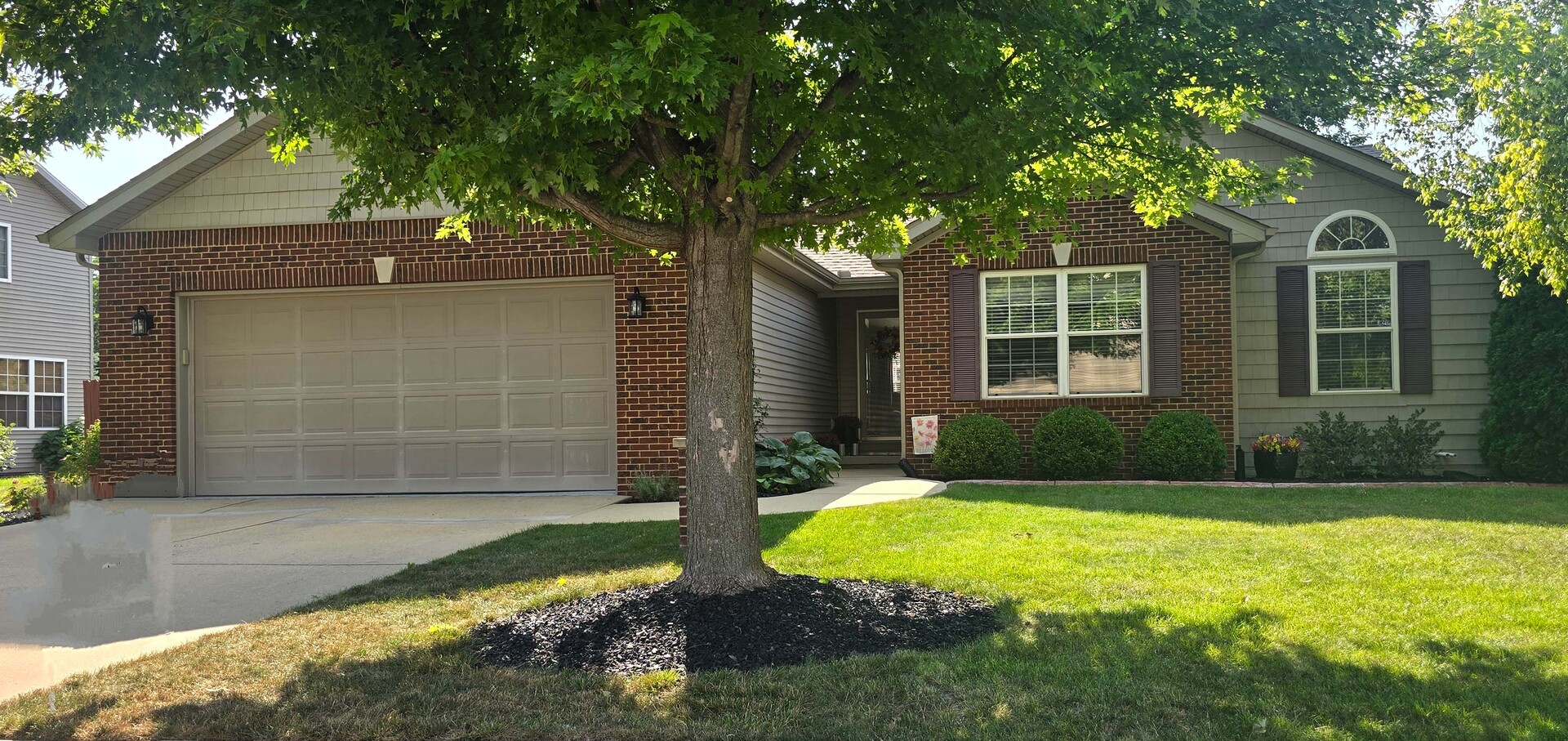 701 Bergamot Street Property Photo 1