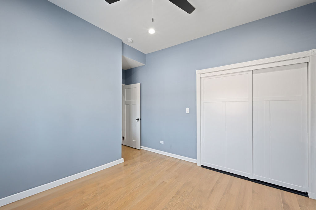 5940 W Montrose Avenue Property Photo 30
