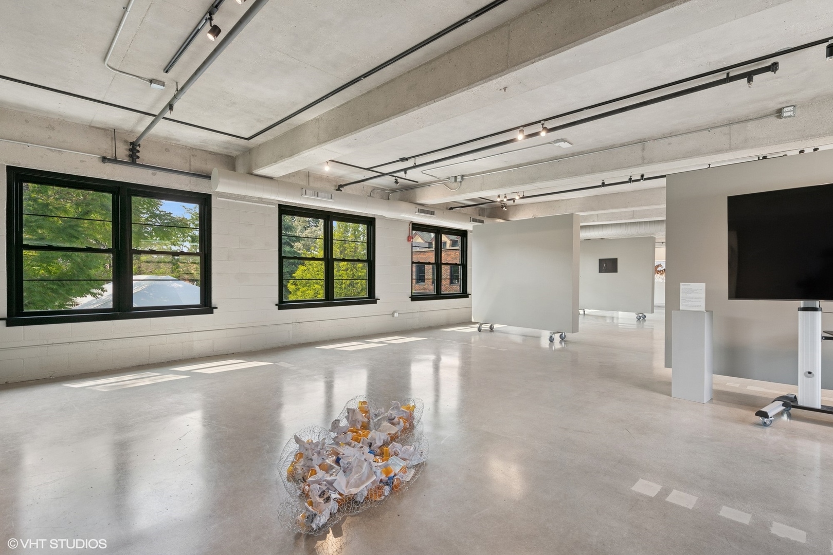 201 S Ashland Avenue Property Photo 19