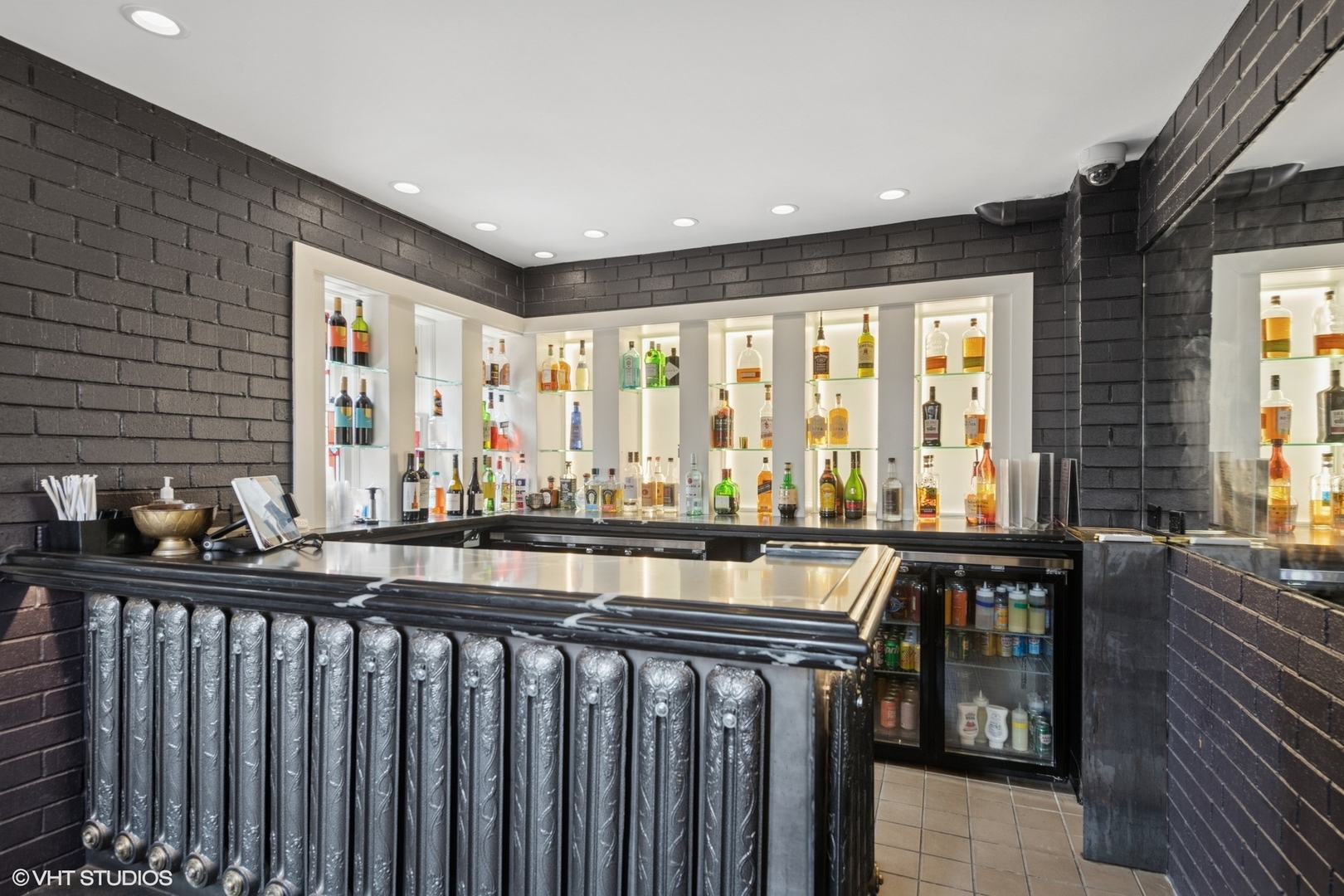 201 S Ashland Avenue Property Photo 37