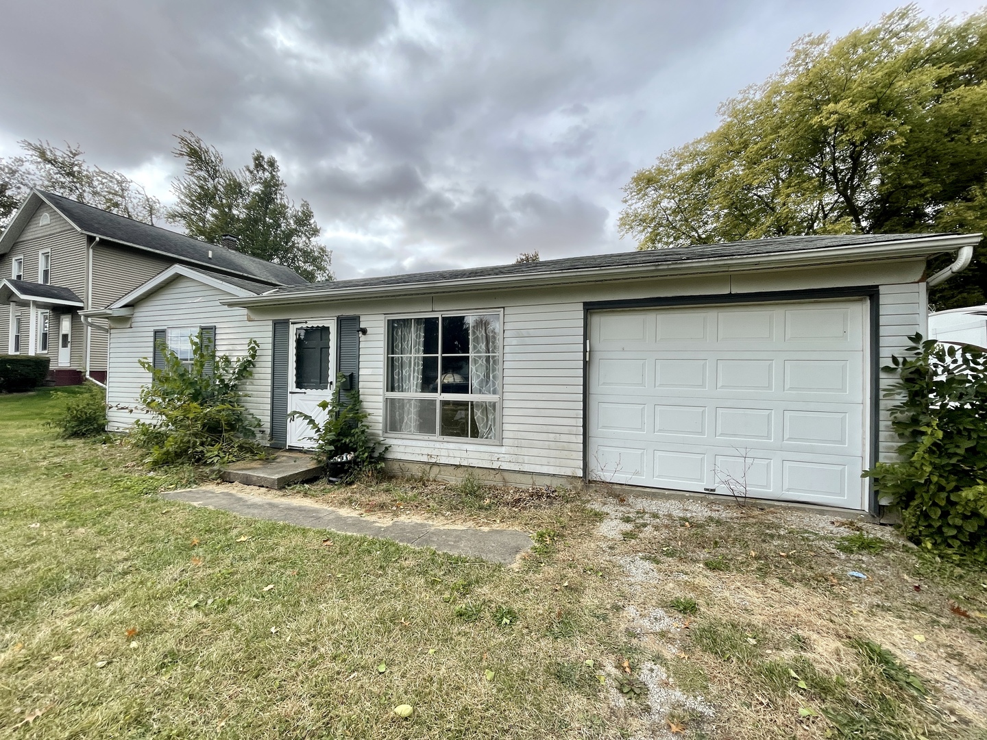 214 S 4th Avenue Property Photo 1
