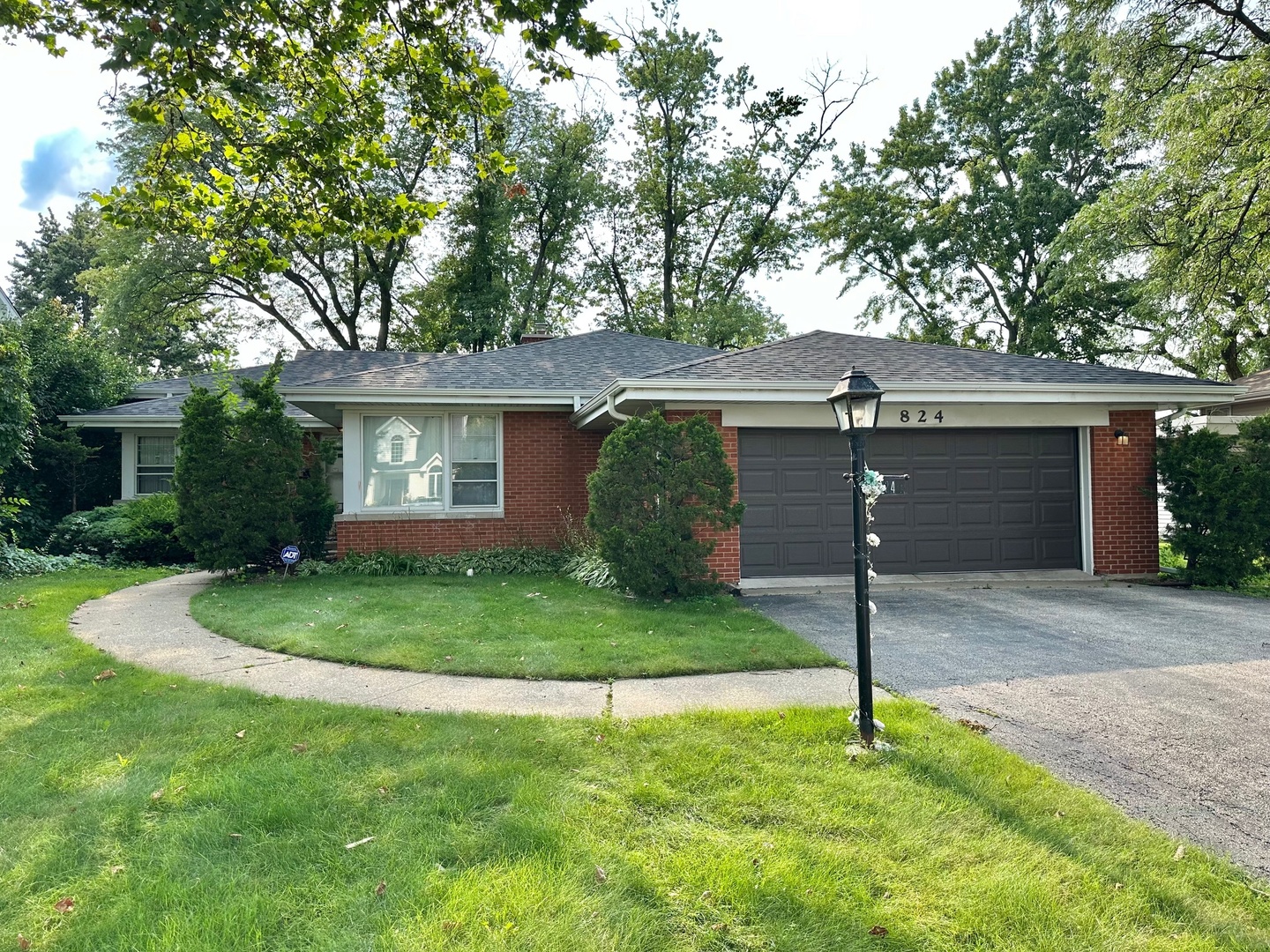 824 S Stough Street Property Photo 1