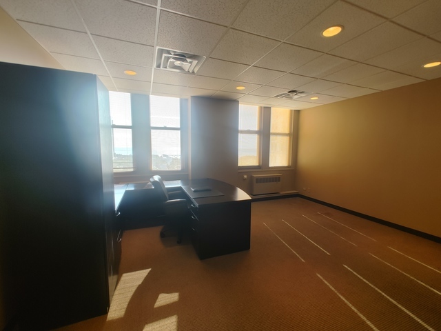 111 N Wabash Avenue 2122 Property Photo 11