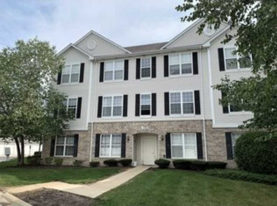 153 N Waters Edge Drive C Property Photo 1