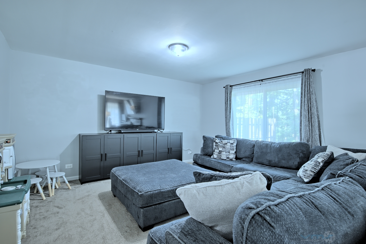 1596 Kirkwood Drive Property Photo 9