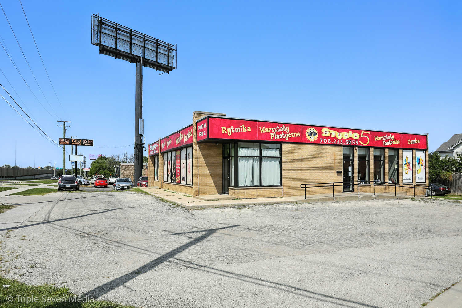 9000 W 79th Street Property Photo 1