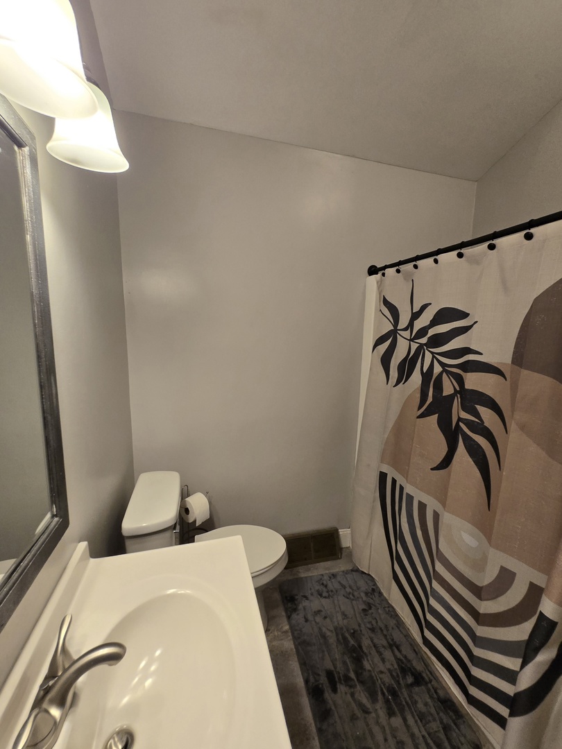 376 S Oak Street Property Photo 14