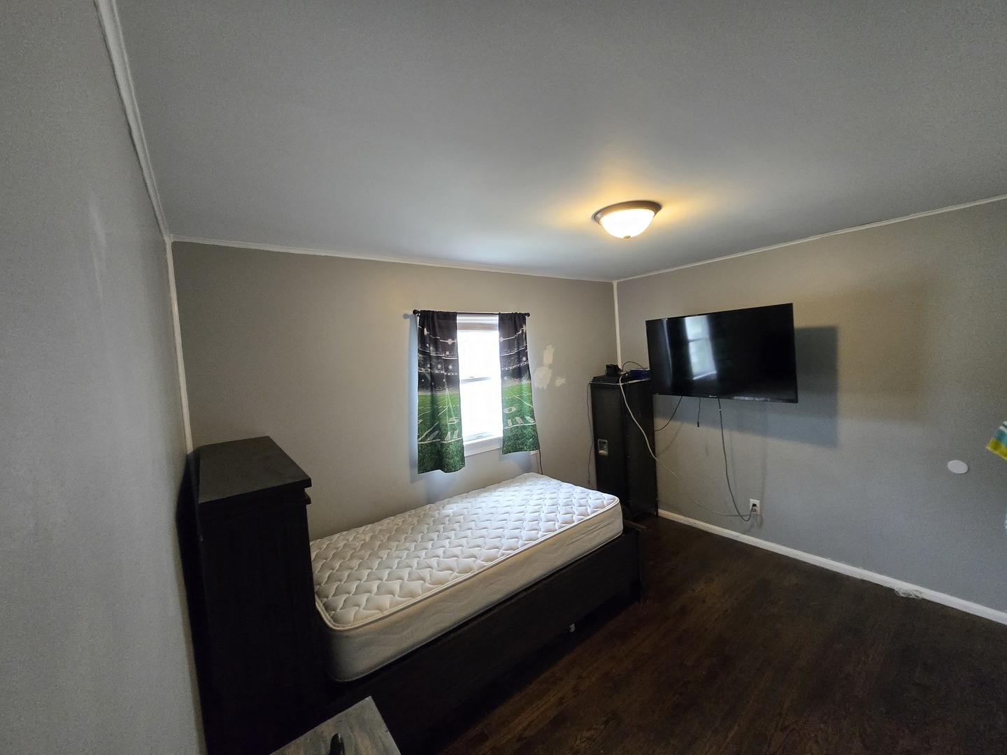 376 S Oak Street Property Photo 17