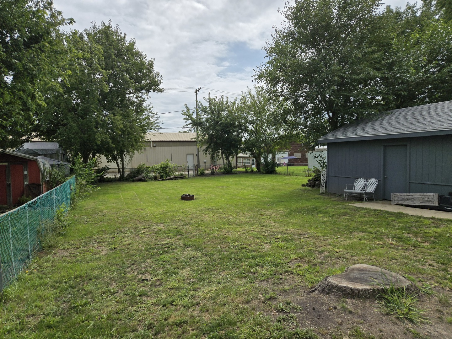 376 S Oak Street Property Photo 23
