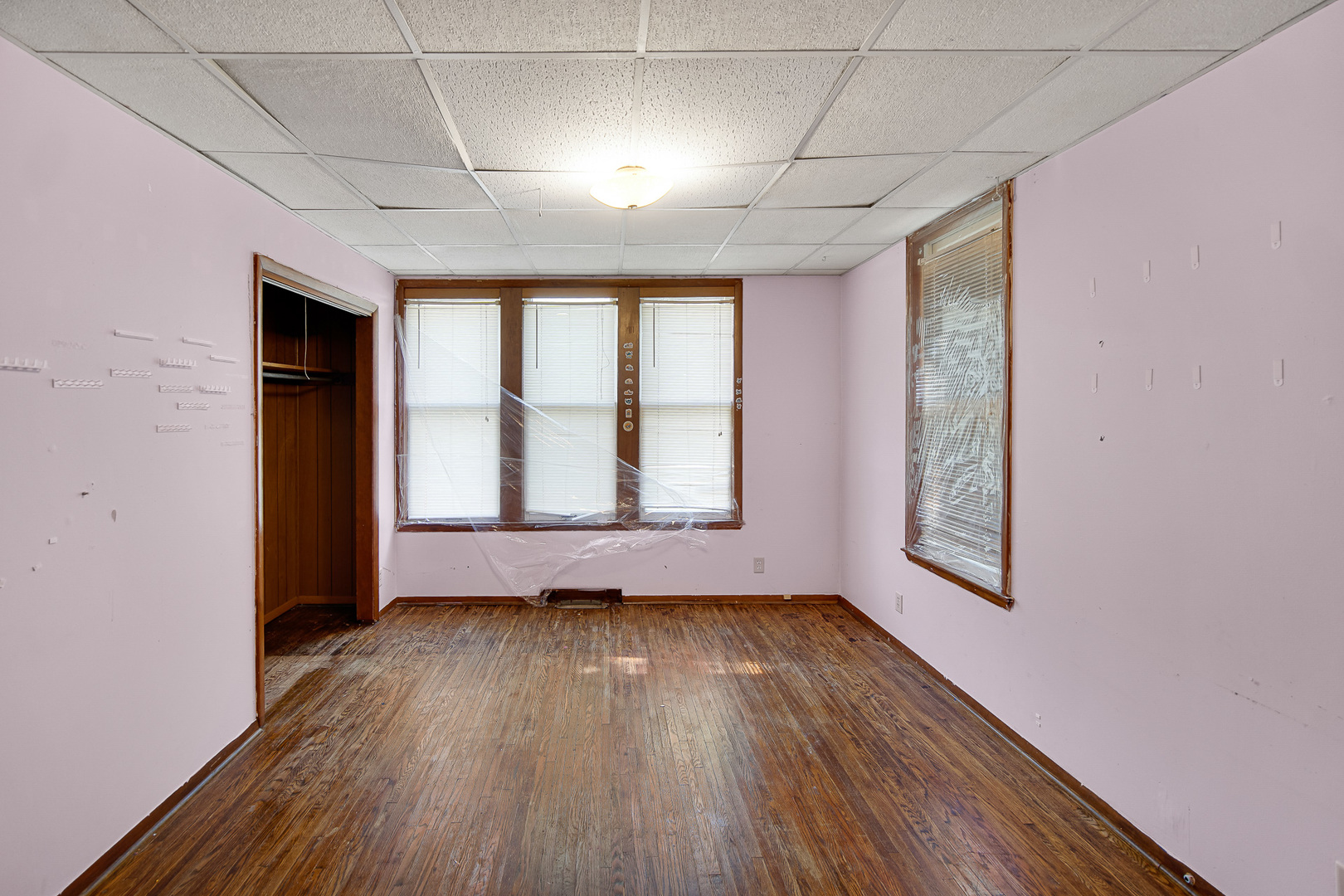 123 W Waupansie Street Property Photo 8