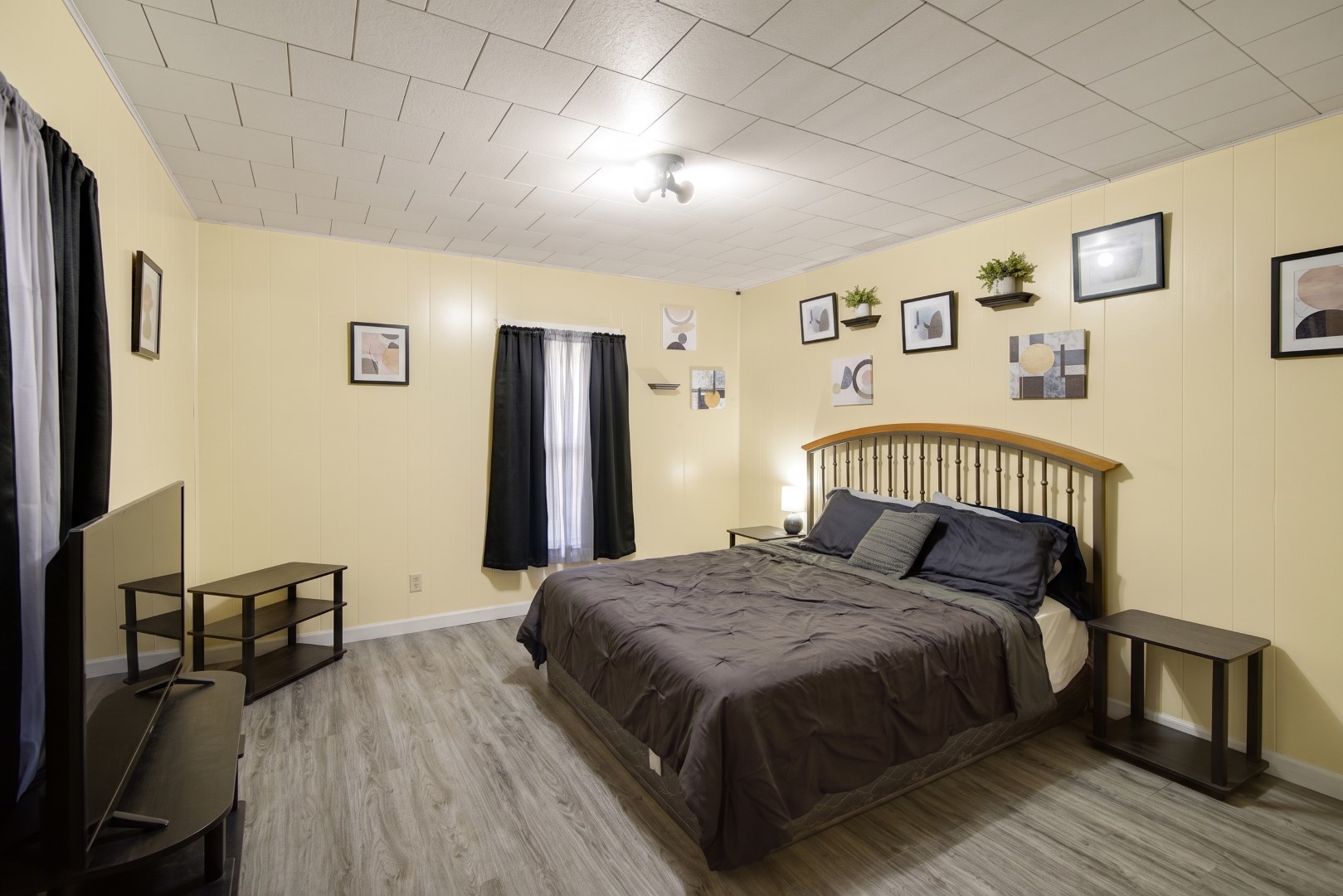 123 W Waupansie Street Property Photo 14