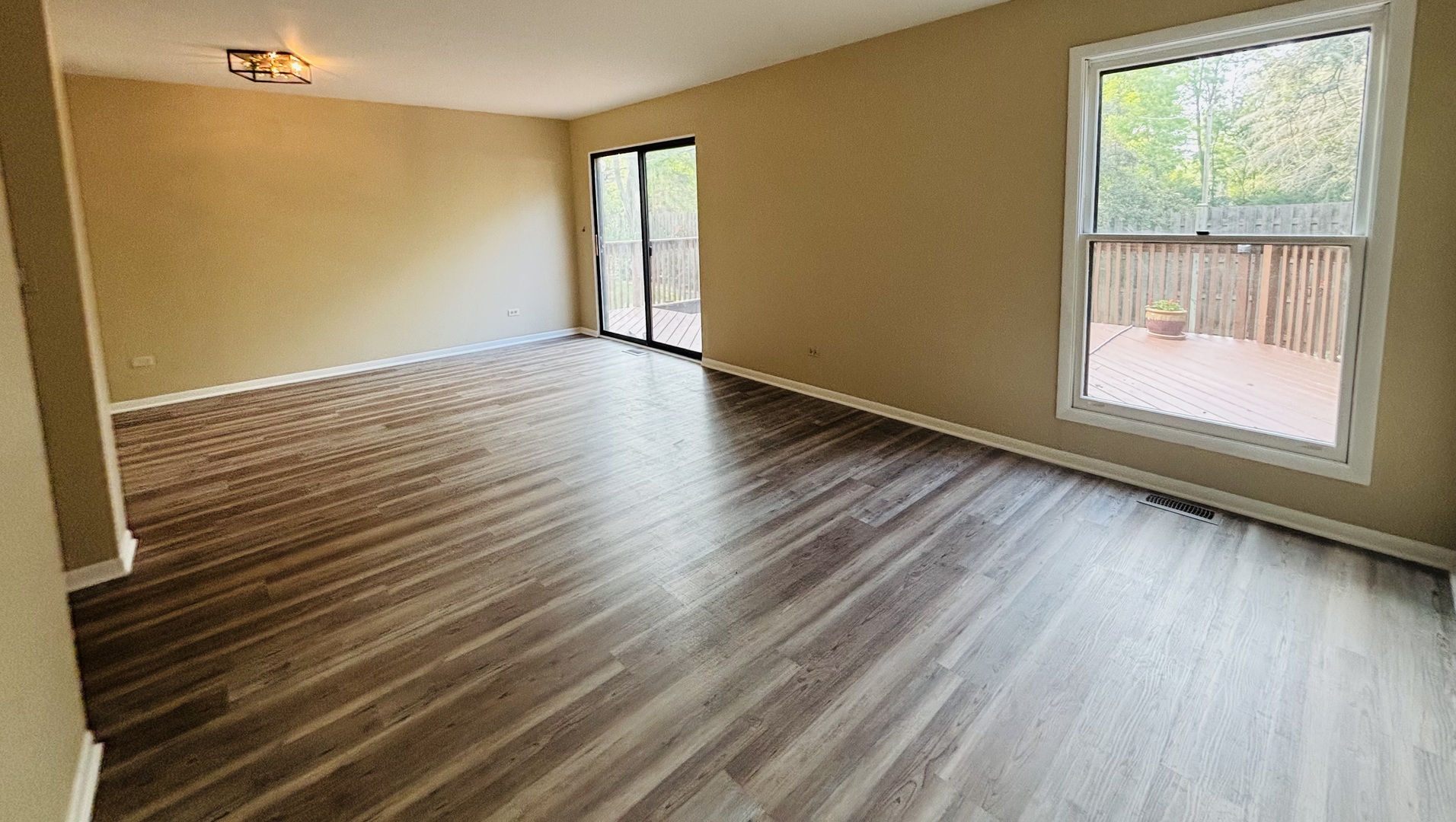 325 Shadowbend Drive Property Photo 10
