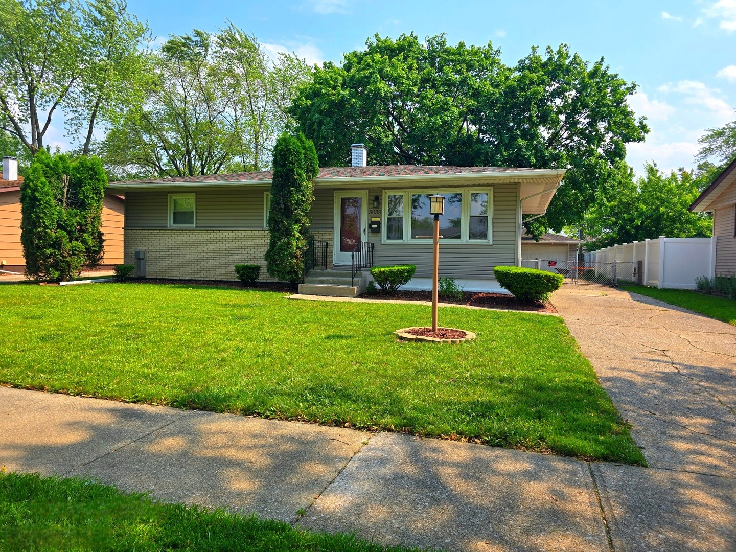 3033 189th Street Property Photo 1