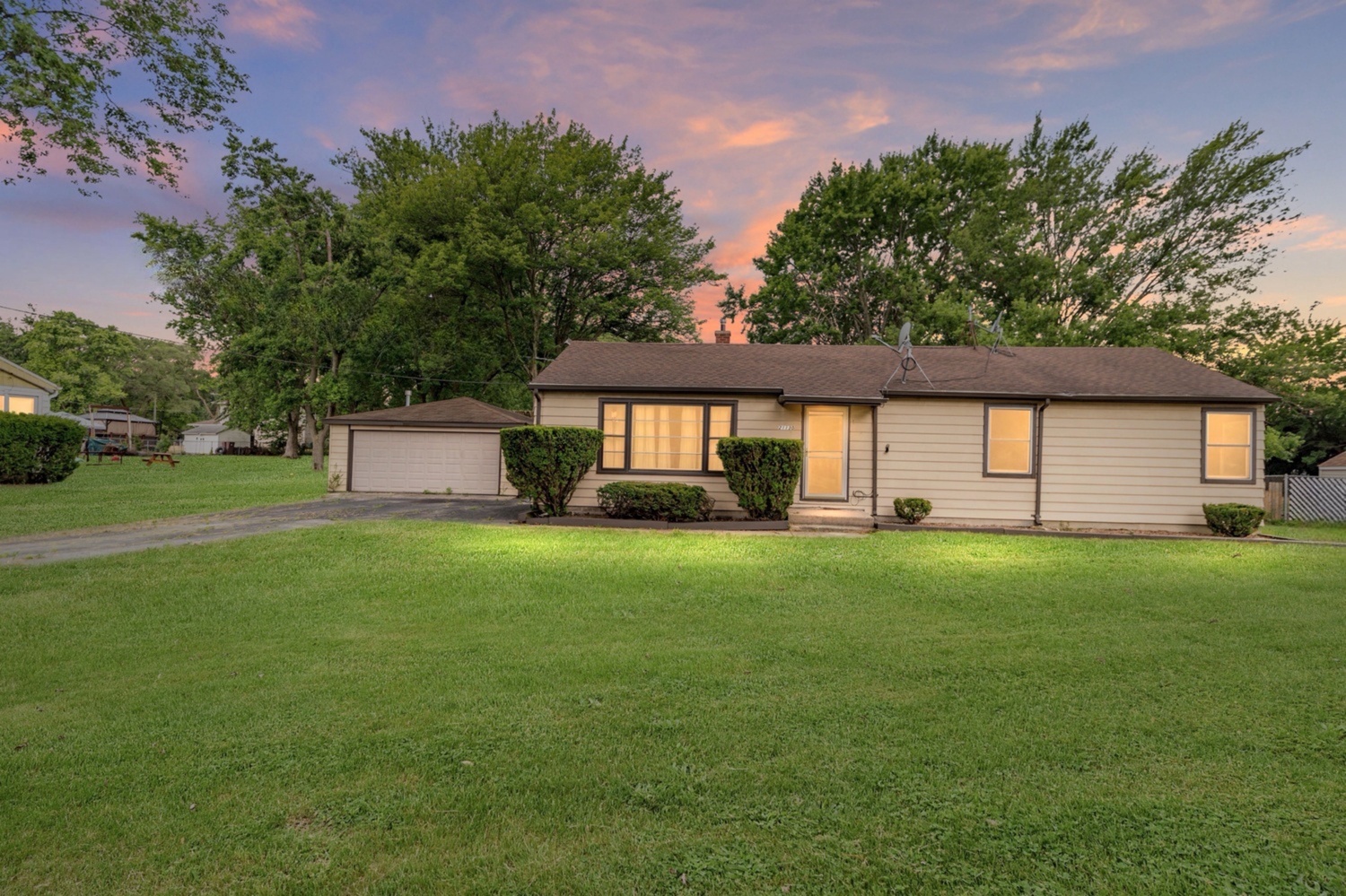 21130 Kildare Ave Property Photo 1