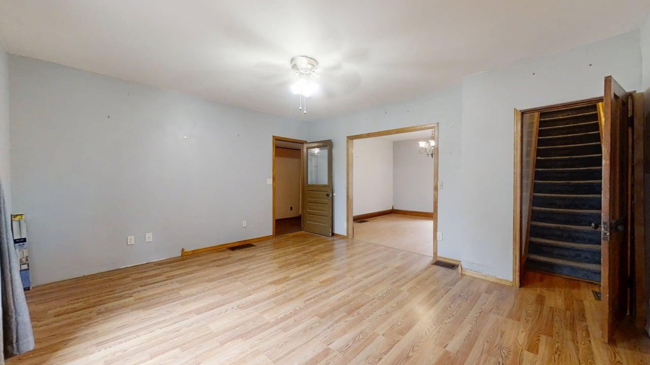 320 N Main Street Property Photo 9
