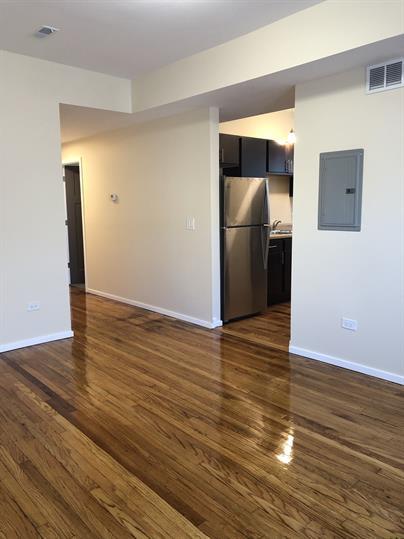 1534 S Komensky Avenue 2r Property Photo 2