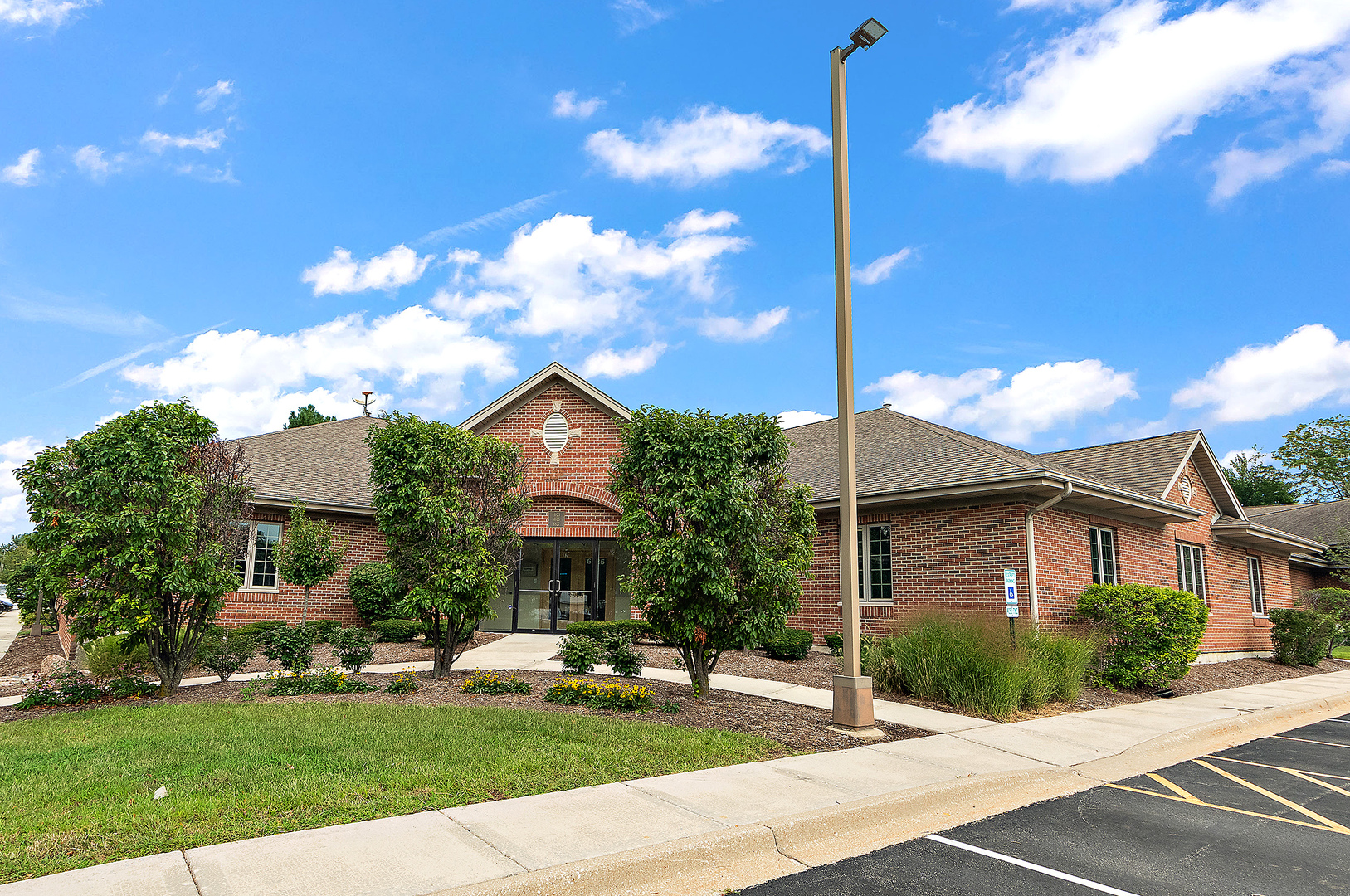 6825 Kingery Highway Property Photo 1