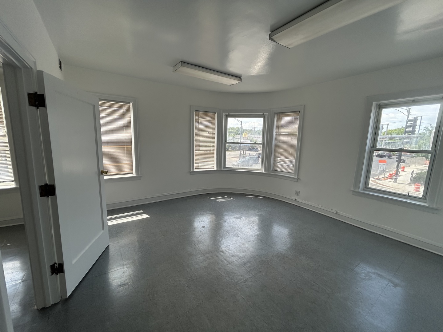 9453 S Ashland Avenue 14 Property Photo 4