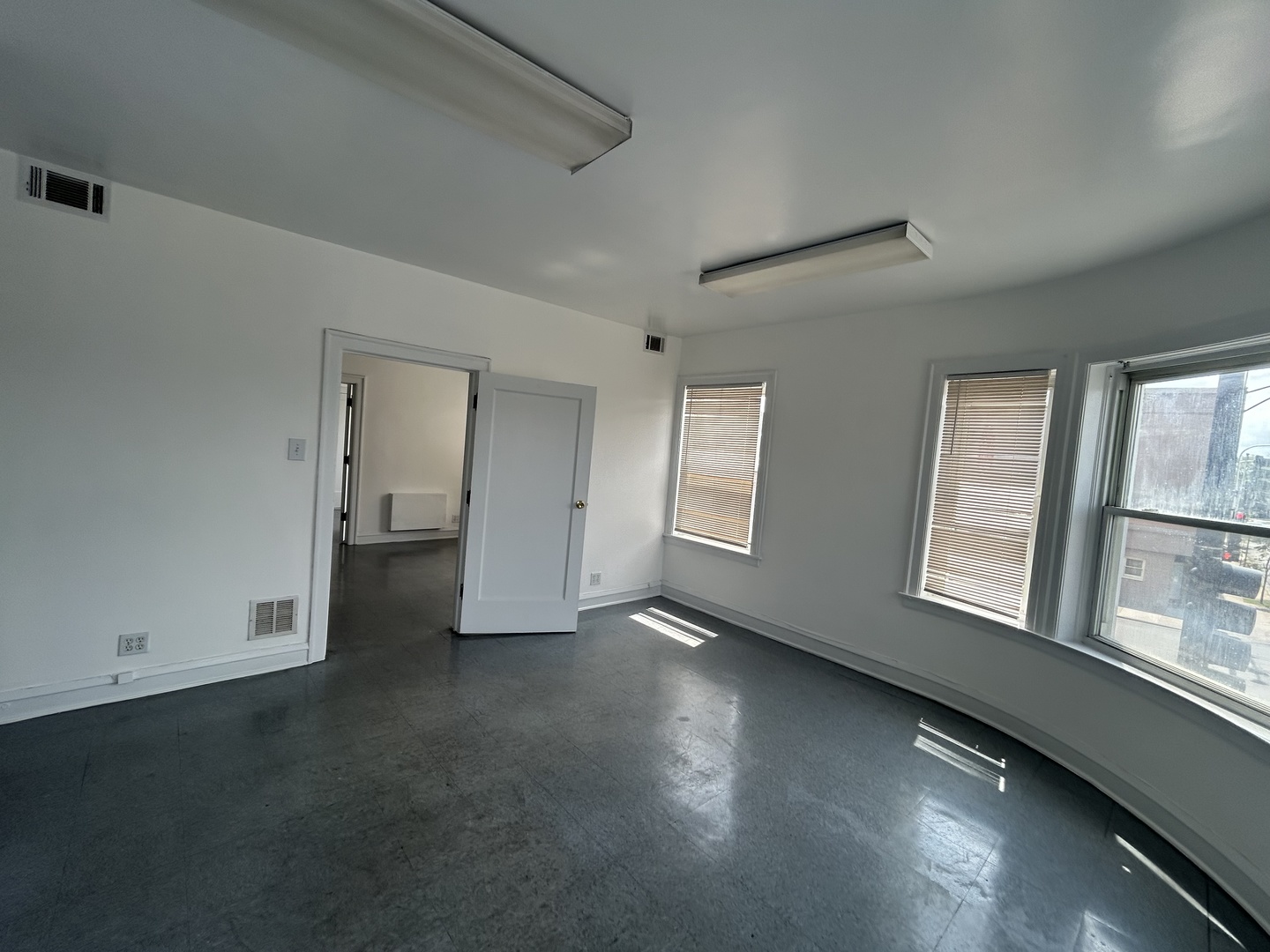 9453 S Ashland Avenue 14 Property Photo 5