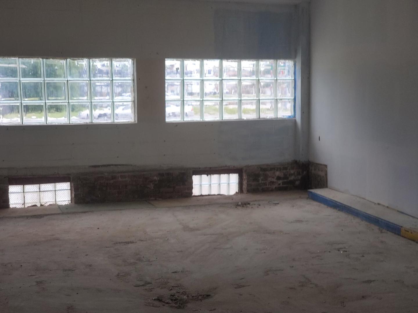 10000 S Michigan Avenue Property Photo 3