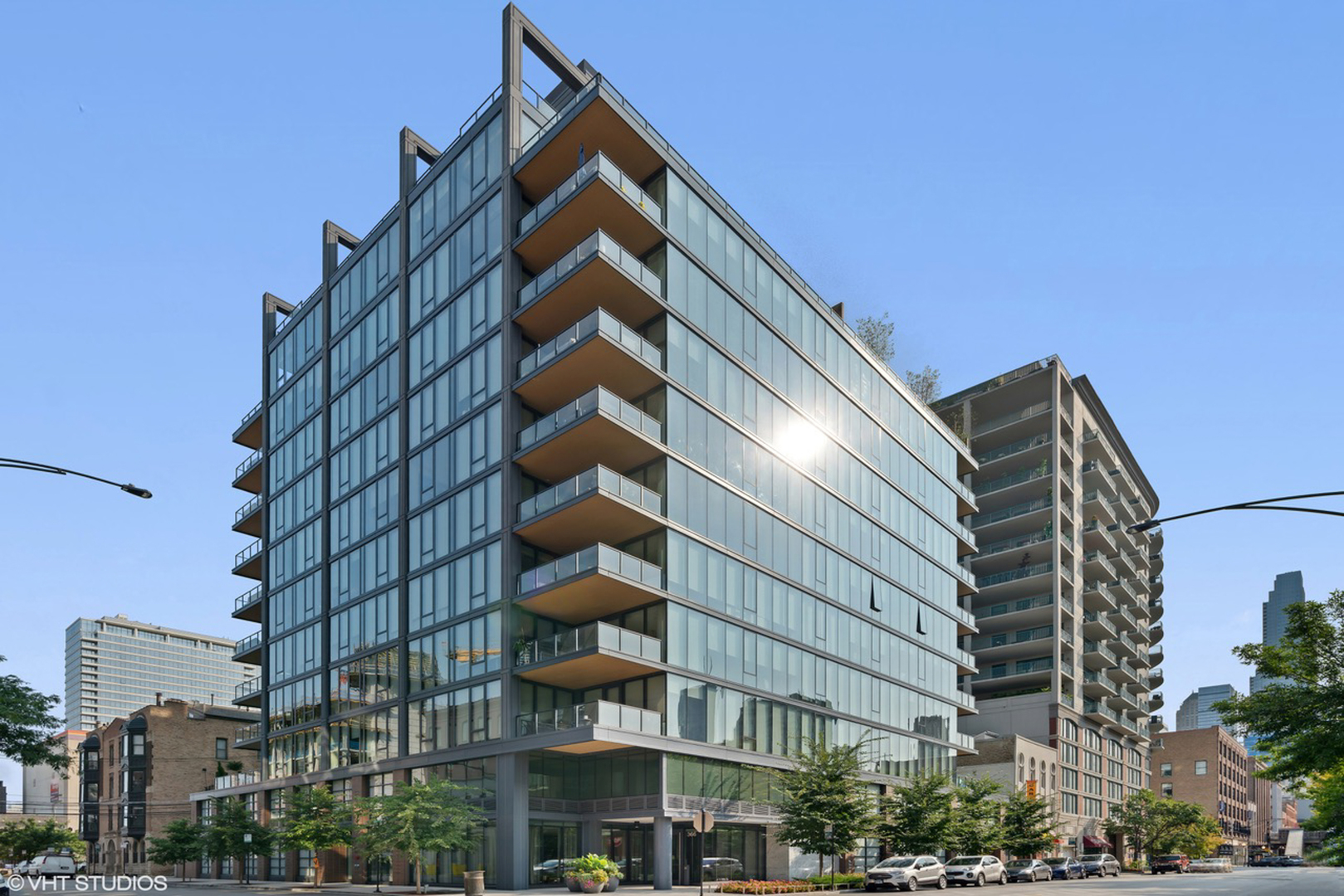 366 W Superior Street 604 Property Photo 1