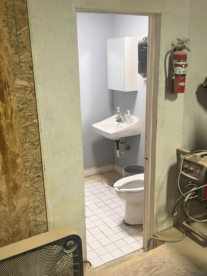 5245 W Diversey Avenue Property Photo 33