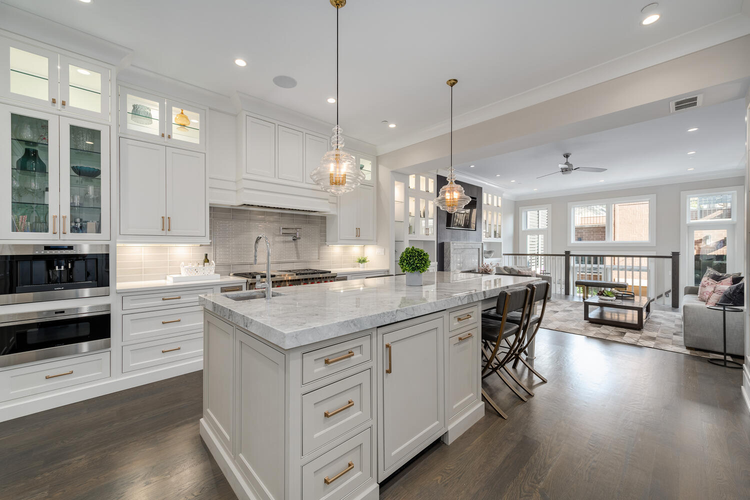 1823 N Bissell Street Property Photo 9