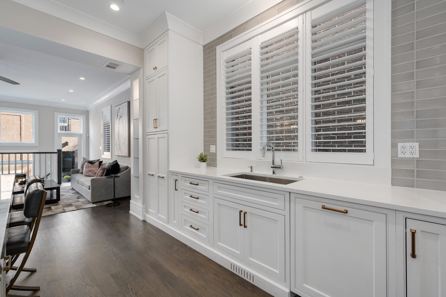 1823 N Bissell Street Property Photo 17