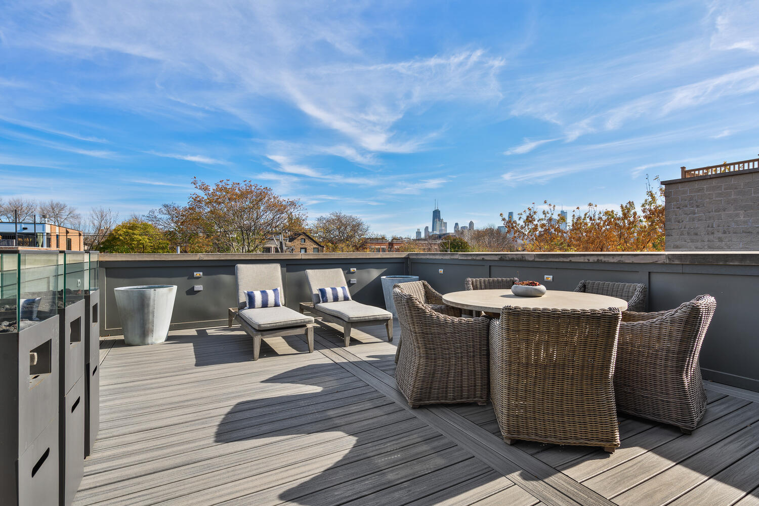 1823 N Bissell Street Property Photo 42