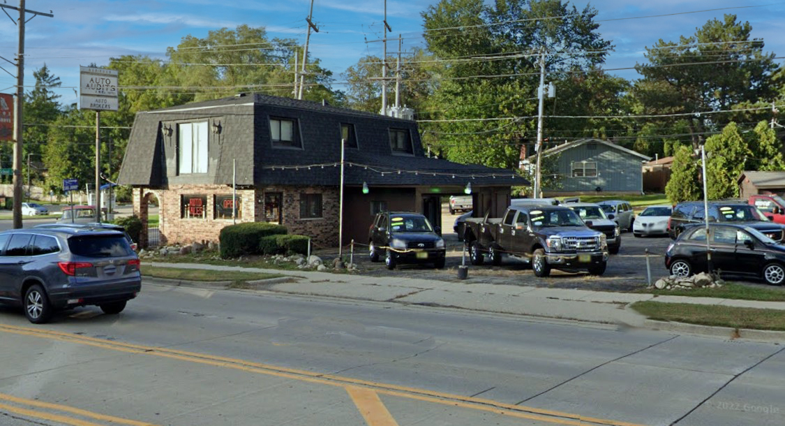 670 Northwest Highway Property Photo 1